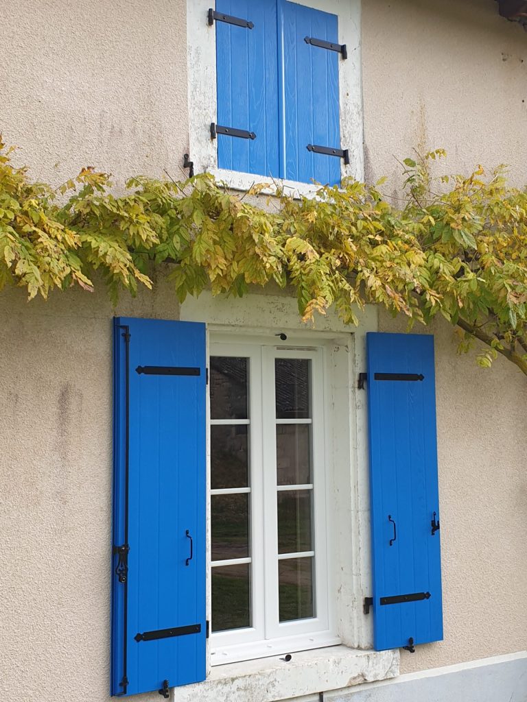 Volets bleus centre de la France