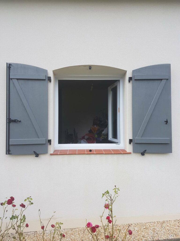 Volets Bordeaux composite Polyhabitat
