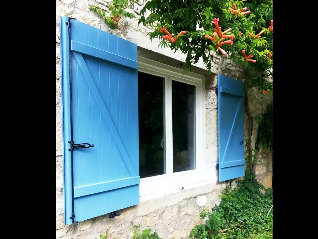 Volet battant bleus polyhabitat rennes