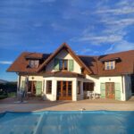 Maison st sixt volet battant