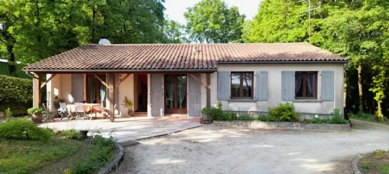 Volets battants Polyhabitat en Charente Maritime